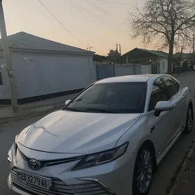 Toyota Camry 2020