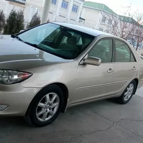 Toyota Camry 2004