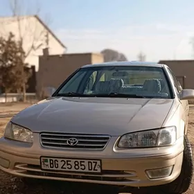 Toyota Camry 1999