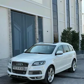 Audi Q7 2012