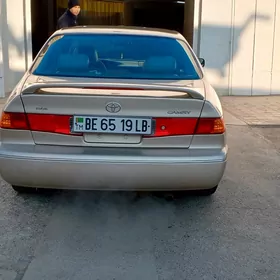 Toyota Camry 2001