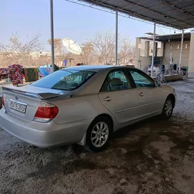 Toyota Camry 2005