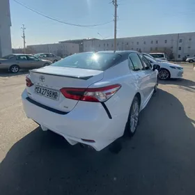 Toyota Camry 2020