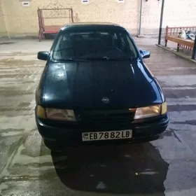 Opel Vectra 1990