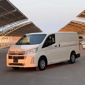 Toyota Hiace 2024