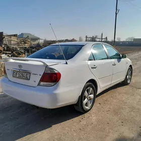 Toyota Camry 2004