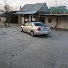 Toyota Camry 2005