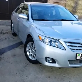 Toyota Camry 2010