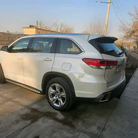 Toyota Highlander 2019