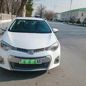 Toyota Corolla 2015