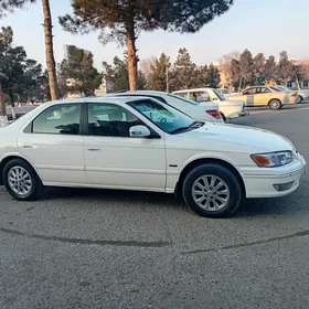 Toyota Camry 2000