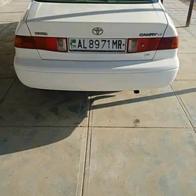 Toyota Camry 2000