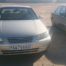 Toyota Camry 1998