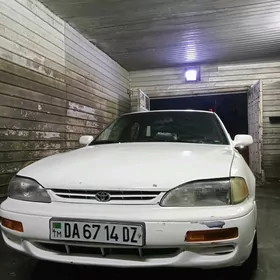 Toyota Camry 1992