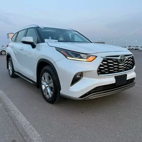 Toyota Highlander 2020