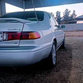 Toyota Camry 2000