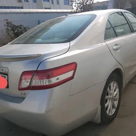 Toyota Camry 2010