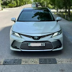 Toyota Camry 2018