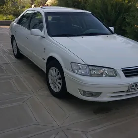 Toyota Camry 2000