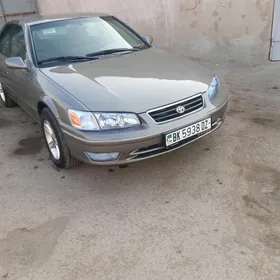 Toyota Camry 2000