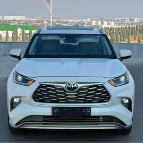 Toyota Highlander 2022