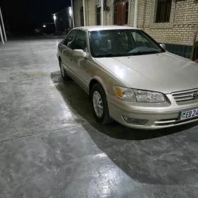 Toyota Camry 1999