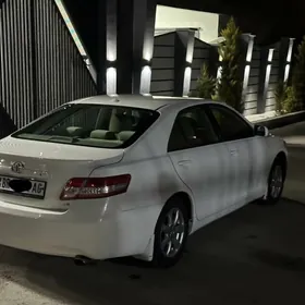 Toyota Camry 2010