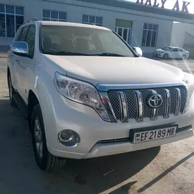 Toyota Land Cruiser Prado 2013