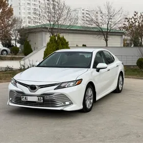 Toyota Camry 2020