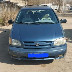 Toyota Sienna 1999