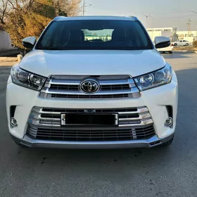 Toyota Highlander 2019