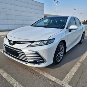 Toyota Camry 2023