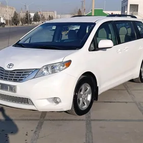 Toyota Sienna 2010