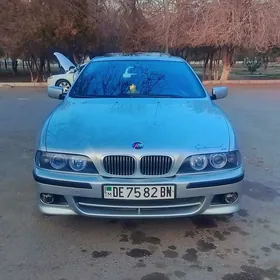 BMW E39 2001