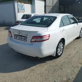 Toyota Camry 2011