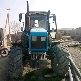 MTZ 82 2005