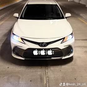 Toyota Camry 2020