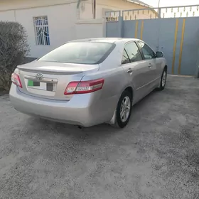 Toyota Camry 2011