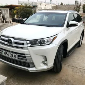 Toyota Highlander 2019