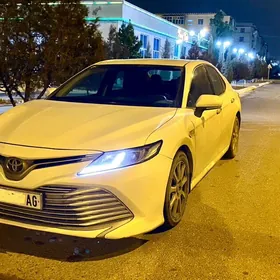 Toyota Camry 2018