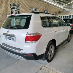 Toyota Highlander 2011