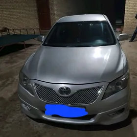 Toyota Camry 2011