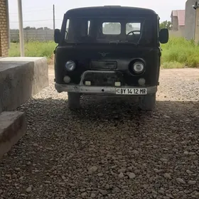 UAZ 452 1991