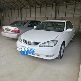 Toyota Camry 2004