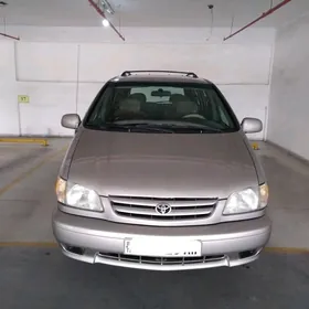 Toyota Sienna 2001