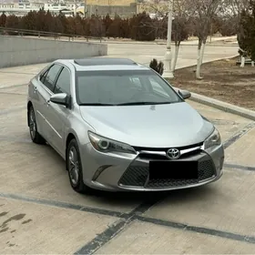 Toyota Camry 2015