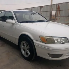 Toyota Camry 2001