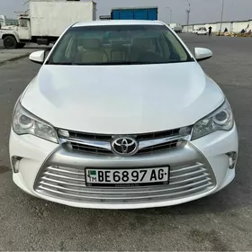 Toyota Camry 2017