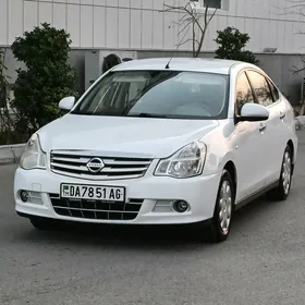 Nissan Almera 2015