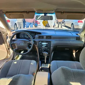 Toyota Camry 2000